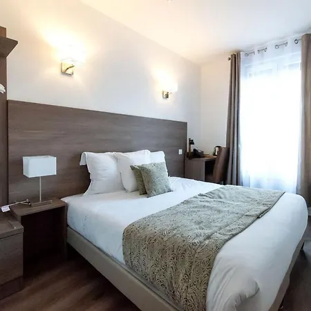 Le Theatre 3* Suresnes
