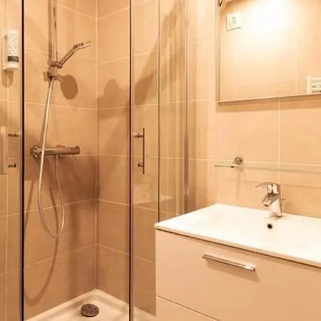 Hotel Le Theatre Suresnes