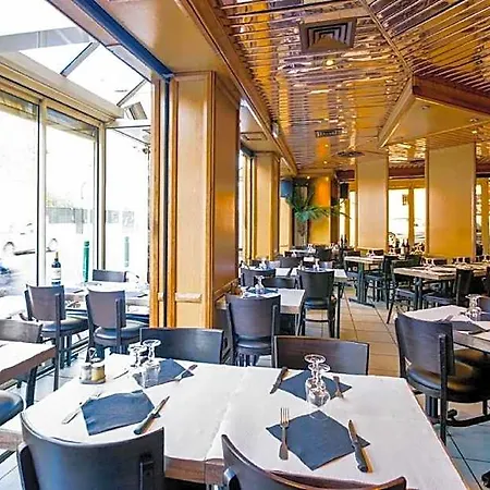 酒店 Le Theatre 3*