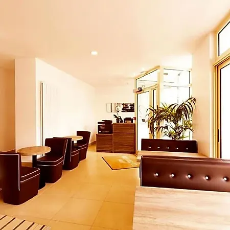 酒店 Le Theatre 叙雷讷