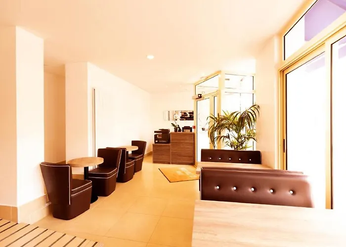Le Theatre Hotel